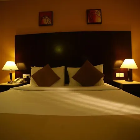 Hyde Park Hotel-3